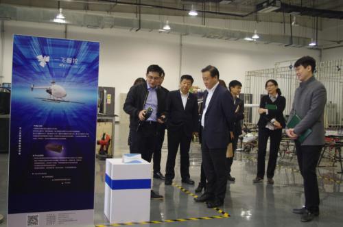 滨海新区政府副区长张国盛一行走访一飞总部 落实 “双万双服”帮扶活动