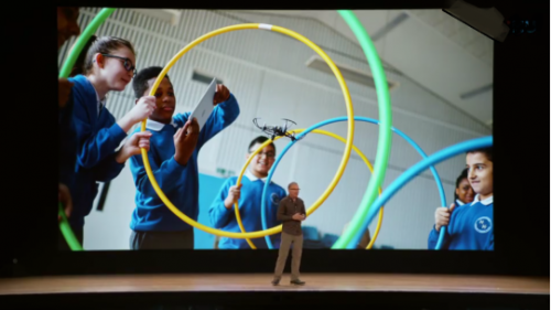 Parrot派诺特无人机亮相苹果发布会