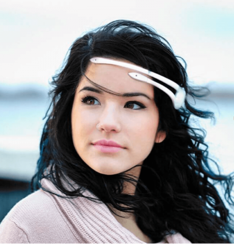 炫酷意念控制无人机，军人也要学「随想随飞」