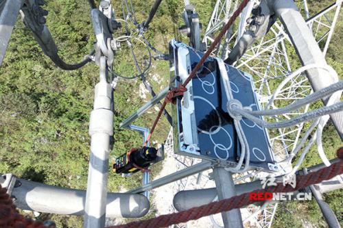 复奉线湖南段首次大型停电检修 “X光”“无人机”齐上阵