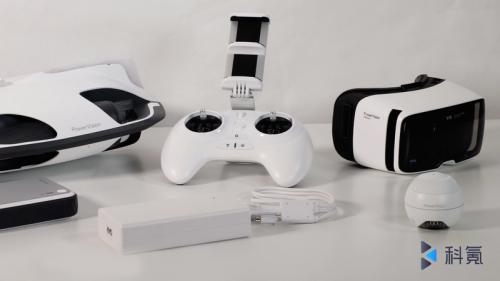 科氪 | 能潜入鱼群当卧底的水下无人机，拍摄捕鱼样样行