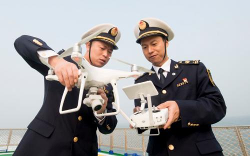 遇见一个85后，他很可能就是无人机驾驶员！因为这份报告说…