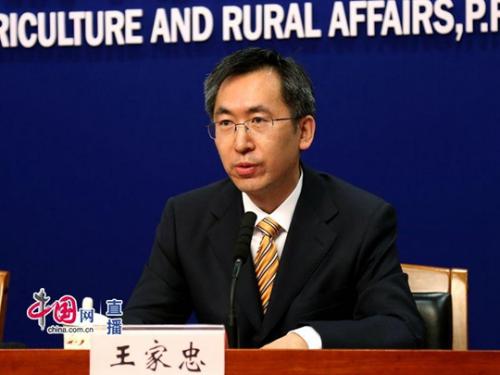 农业农村部：农业生产加快“机器换人”步伐 扩大无人机补贴试点