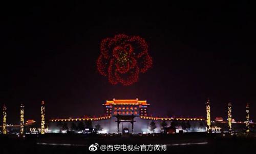 快来看！五一城墙千架无人机怎么飞 他可能知道得最多