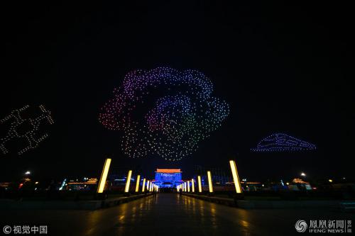 西安：1374架无人机升空一幕