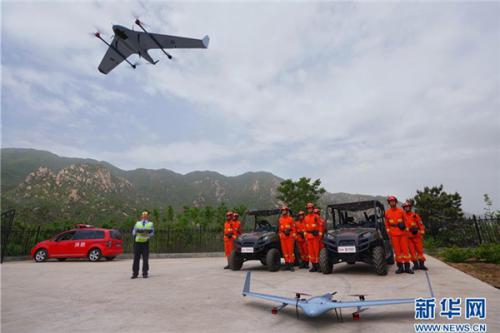 北京凤凰岭：使用无人机进行护林防火巡查