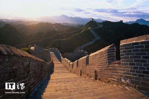 Intel猎鹰8号无人机将帮助修复长城