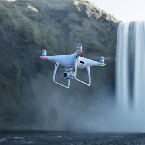 升级 1080P 实时图传，大疆推出小改款精灵 4 Pro 无人机