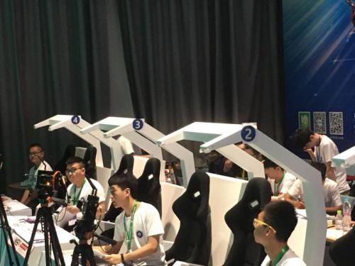 视频|探营世界智能无人机竞速赛场，9个国家的40名飞手将上演速度秀