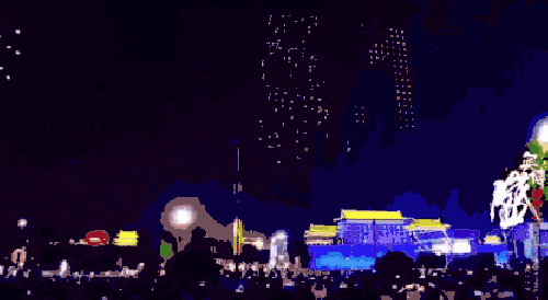 “低门槛”抢人、千架无人机大秀、硬科技大会……千年古都西安爆红背后的“操作”