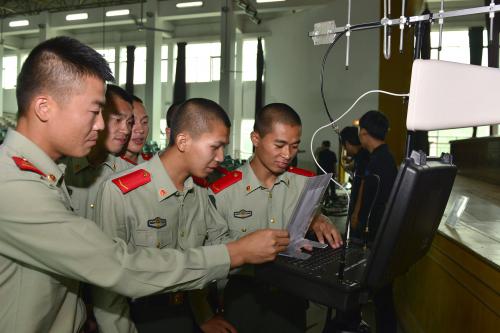 全国首个警地无人机联教联训基地落户深圳边防警营