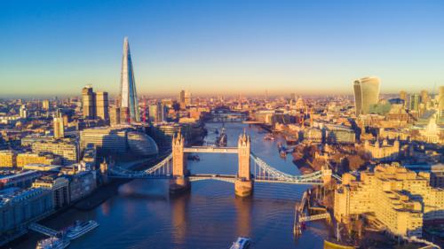 无人机吸金潜力高，创十万工作机会 | GPD 大增 2 %