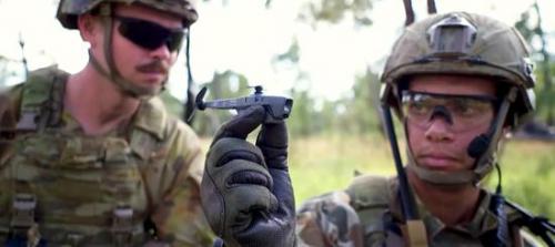 澳军装备世界最小无人机 重16克单价超特斯拉跑车