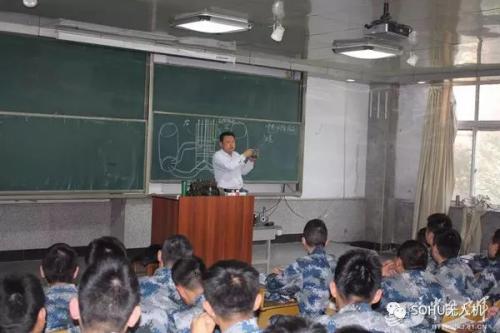 蓝翔技校为作战部队培养技能型人才，提供无人机培训