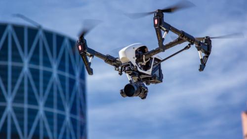 DJI 自家出品 15 分钟微电影，打斗场面激烈品质不逊色