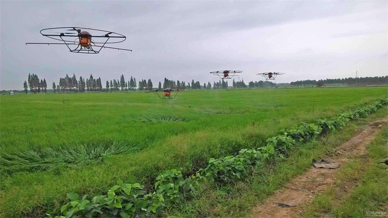 彰武县推进农业机械智能化 植保无人机显身手