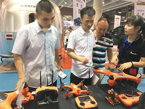 直击丨防水无人机亮相广州海陆空盛筵