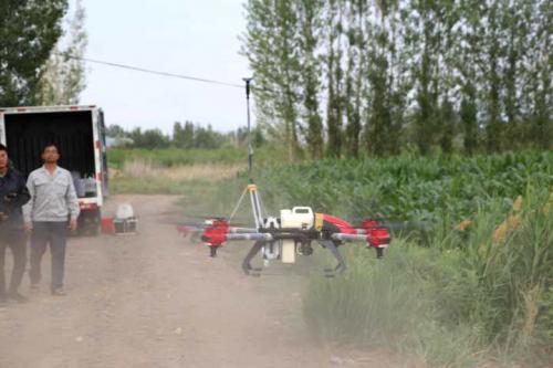 农业植保无人机技术请进村 增收致富有保障