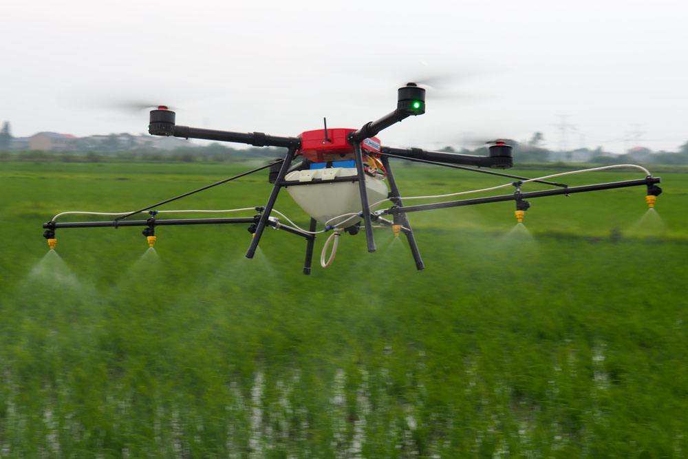 北京：植保无人机首飞“护航”京西稻