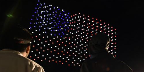 喜迎国庆：英特尔将在空军基地准时上演无人机灯光秀