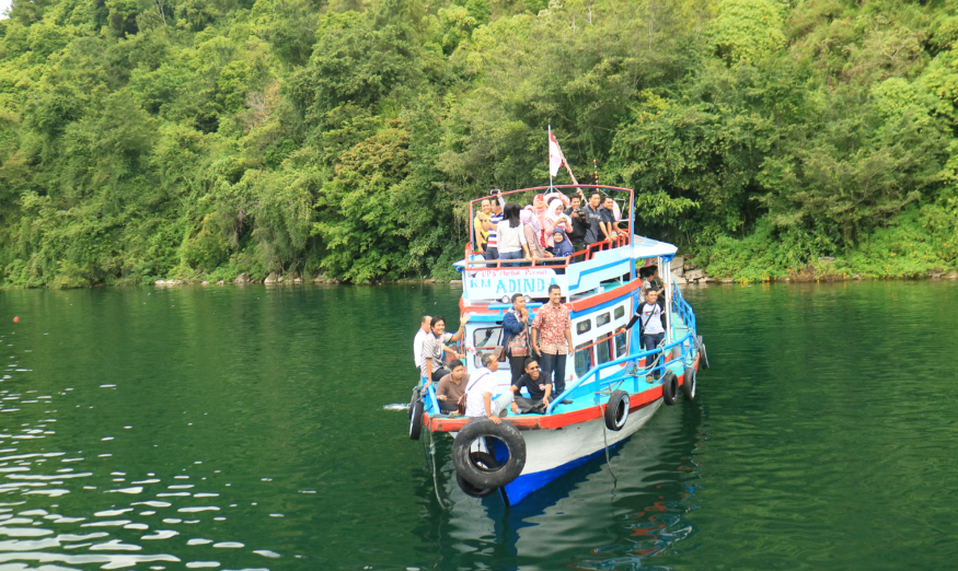 印尼渡轮沉没-泰国少年困洞穴，无人机「受命」出动助搜救