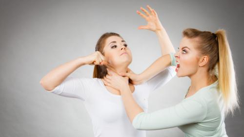 无人机搭载 AI 检测暴力行为，在动手前就被拦了？