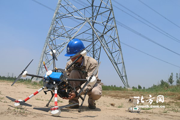 用电高峰将至 无人机巡检帮我们度过“清凉一夏”