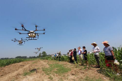 宿州埇桥区：植保无人机助田管