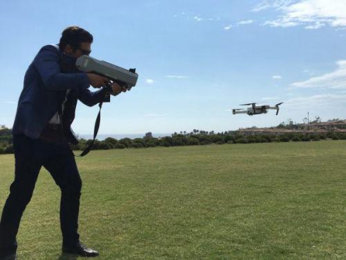 美国新型无人机杀手“小而灵”：耗能小 可“精确打击”