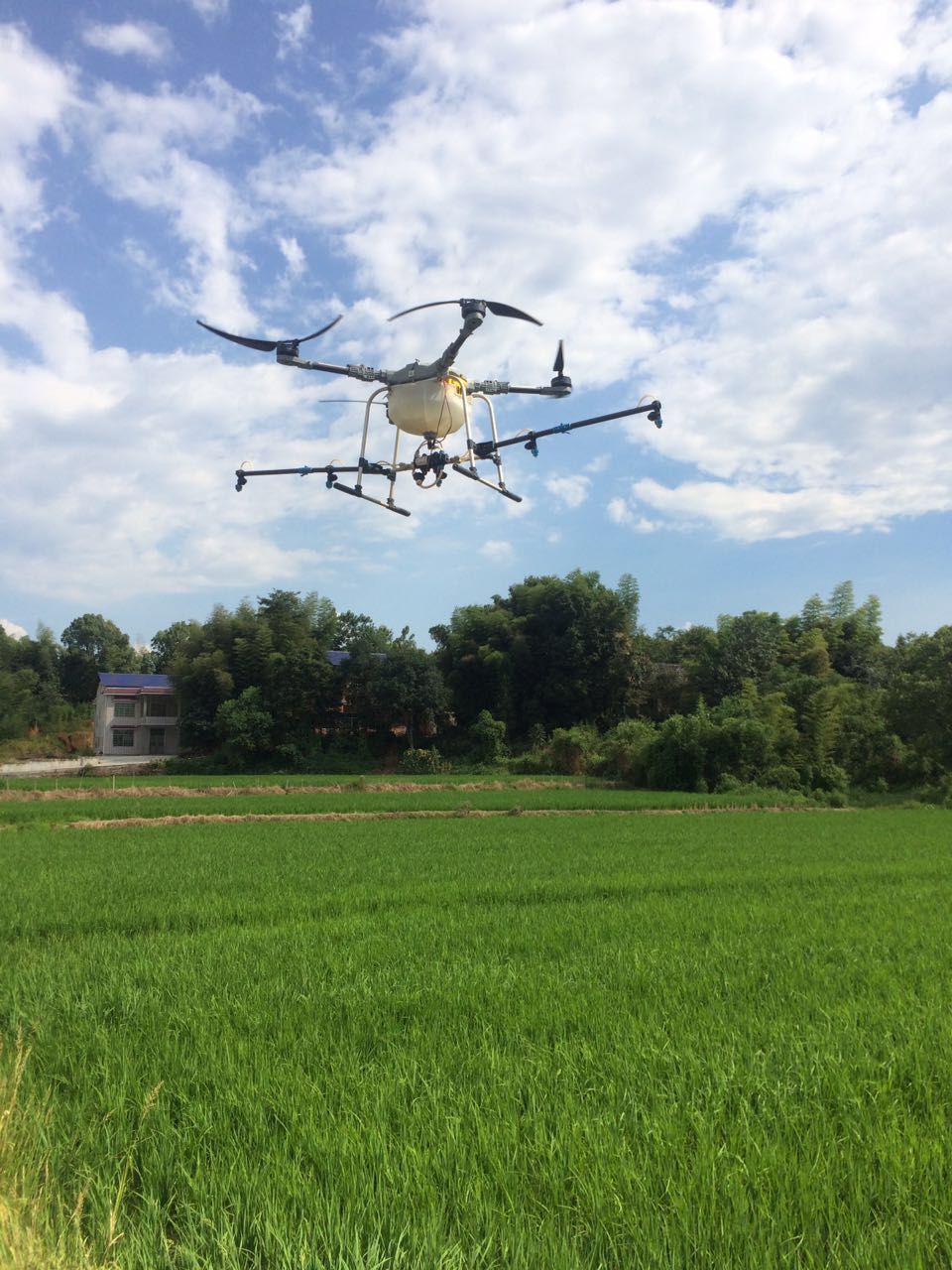 【衡阳市】衡阳农用无人机获国家科技创新奖
