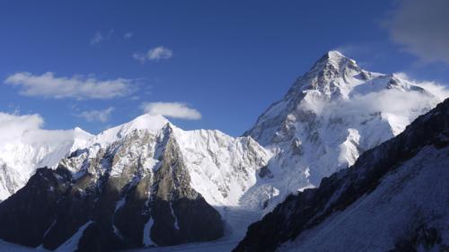 攀山客布洛阿特峰攻顶出意外 全靠 DJI Mavic Pro 救了一命