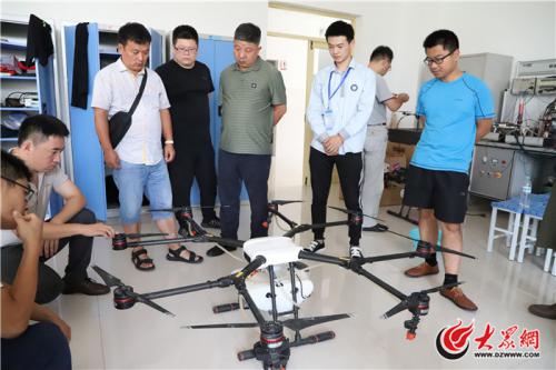 济南暑假无人机培训在章丘中等职业学校举行