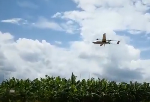 ”虎鲨”油动版垂直起降固定翼无人机现场测试 