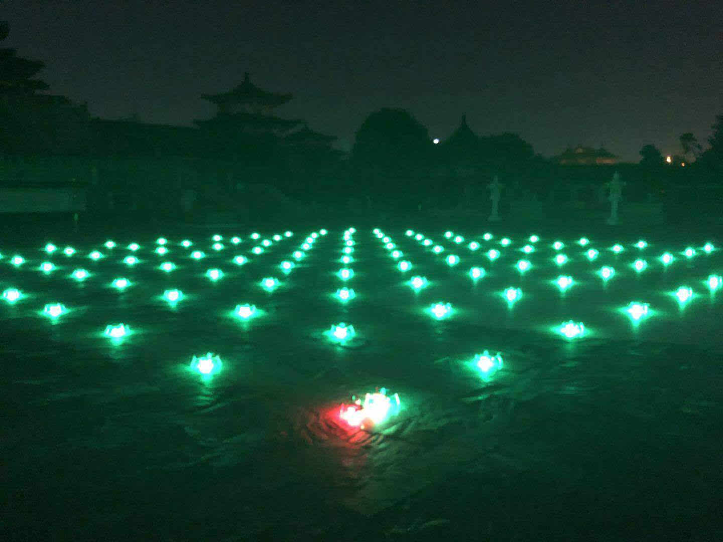 南昌一江两岸无人机编队表演首次测试成功 将于10月与市民见面