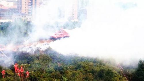 直升机无人机坦克总动员 森林防火“陆空大战”打响 