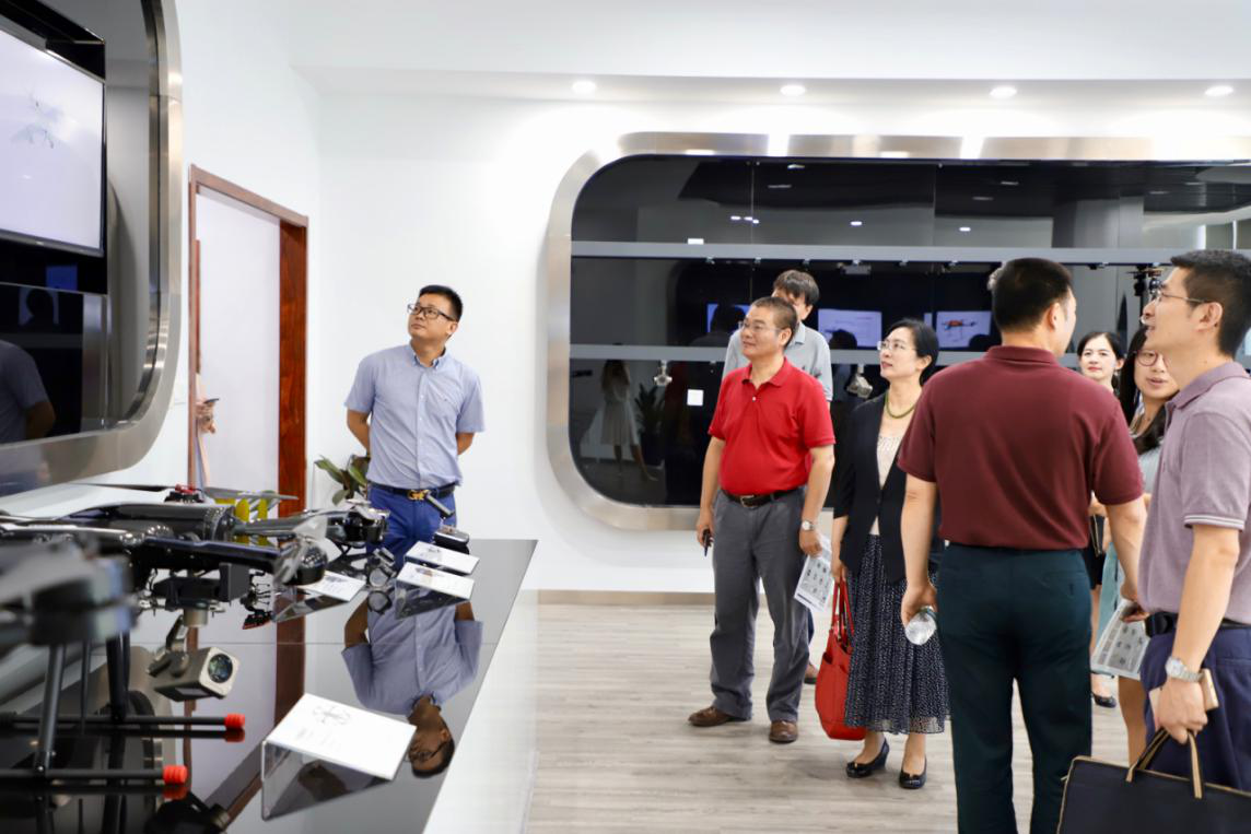 中国科学技术信息研究所到访奇蛙 共同探讨无人机发展新趋势