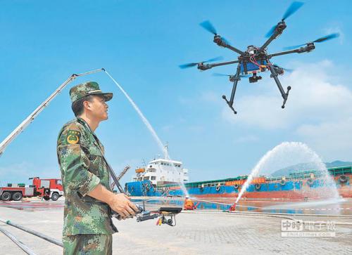 突破雪峰洪涝 陆无人机神救援