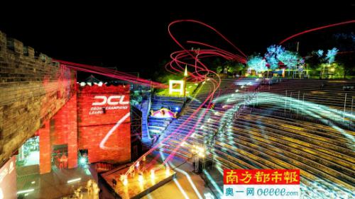 夜空中最亮的星：无人机还可以这样玩