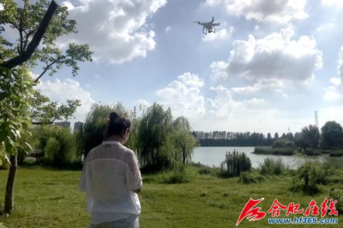 站北社区启用无人机巡河环保不留死角