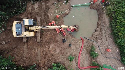 无人机航拍寿光救援现场 消防官兵抢险排涝