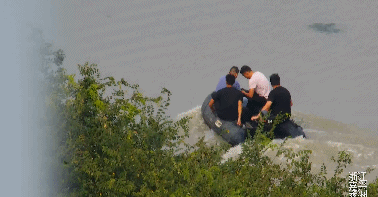 无人机橡皮艇连番上阵 秀洲警方“水陆空”立体办案