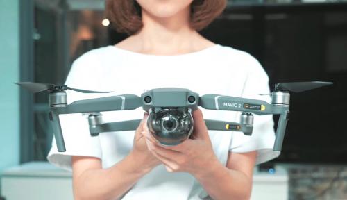 如何用大疆 Mavic 2 把自己拍得更好看？