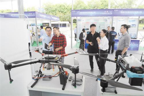 不再只属于发烧友！无人机应用进入成都交通、环保、物流等各个领域