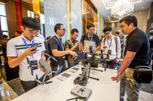 这场已经在美国举办两届的无人机大会，为什么今年来到了上海？