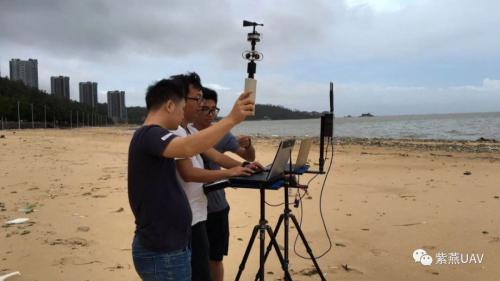 台风山竹刚刚过，紫燕巡视海堤忙