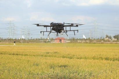上海首个农业无人机应用实训基地在松江成立