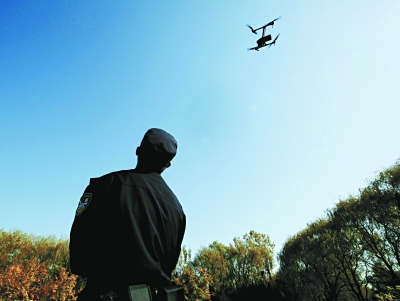 森林公安启用无人机为候鸟护航