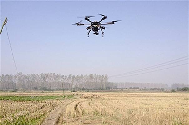 虎林市启用无人机巡查助力秸秆禁烧工作