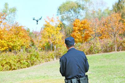 守护候鸟通道首次用上无人机 重点巡视凤凰岭、翠湖等15个地区