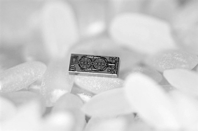 迄今最小光学陀螺仪没米粒大 未来可应用于无人机和航天器